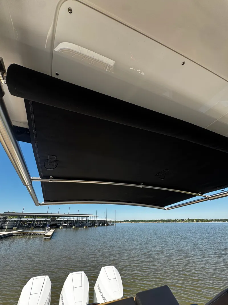 Slide: The Image of Monterey 385SS Super Sport 2026 - 34