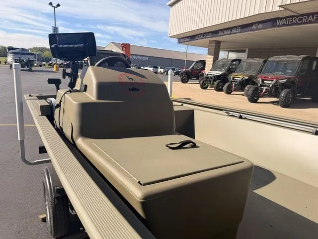 Slide: The Image of Tracker Grizzly 1648 SC 2022 - 17