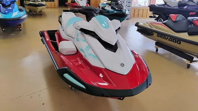 Slide: The Image of Yamaha VX LTD 2025 - 5