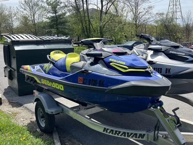 Slide: The Image of Sea-Doo Wake Pro 230 IBR & Sound System 2020 - 4