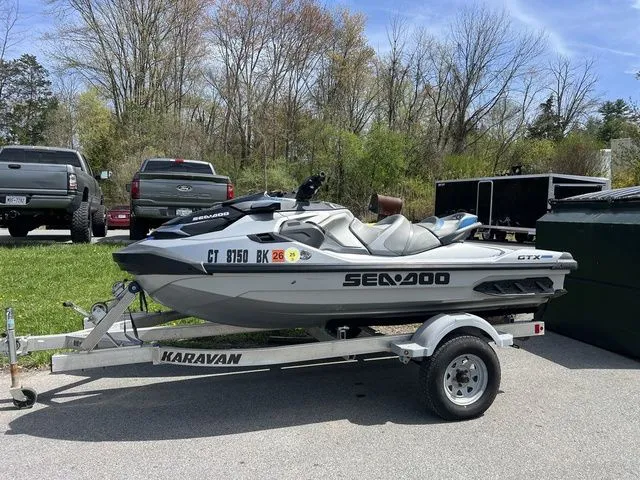 Slide: The Image of Sea-Doo GTX 2020 - 2
