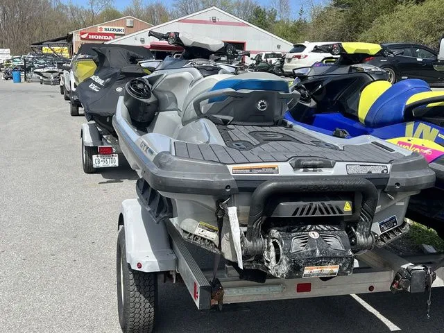 Slide: The Image of Sea-Doo GTX 2020 - 4