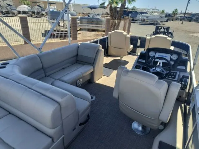 Slide: The Image of Ranger Reata 220F Pontoon 2017 - 11