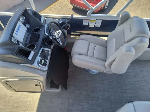 Slide: The Image of Ranger Reata 220F Pontoon 2017 - 13