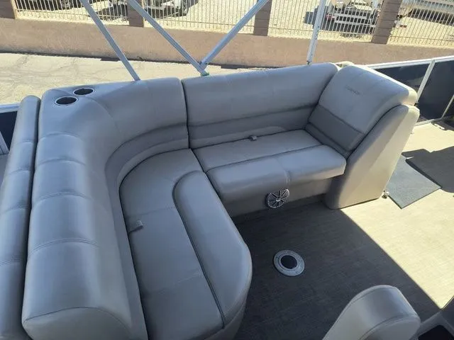 Slide: The Image of Ranger Reata 220F Pontoon 2017 - 14