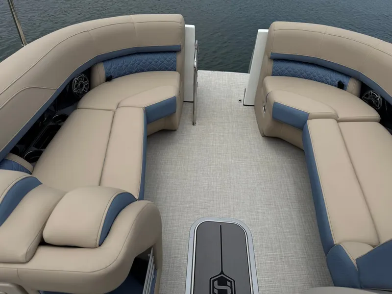 Slide: The Image of Interior of Harris Grand Mariner 230 pontoon boat, 2026 model. - 7