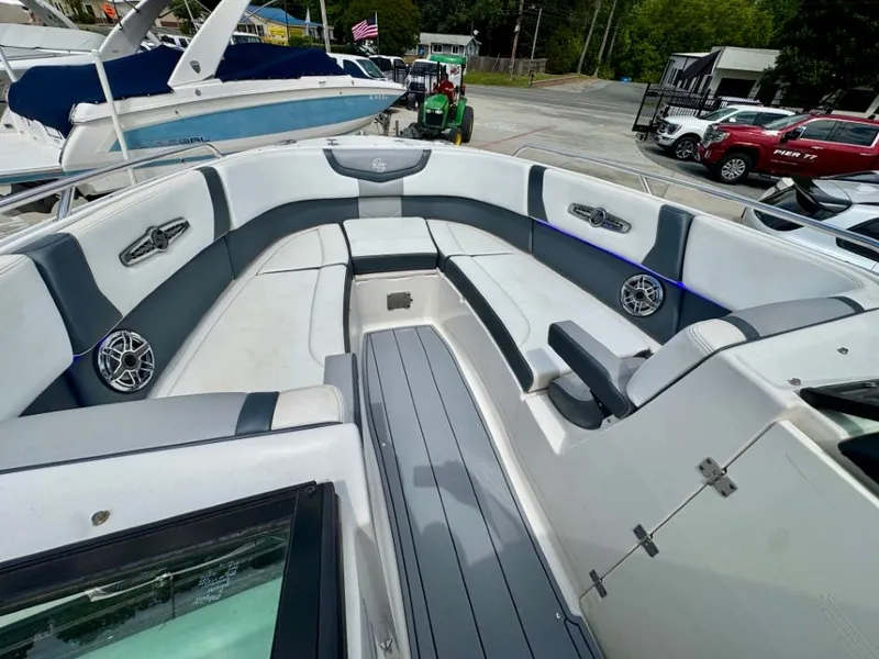 Slide: The Image of Interior of a 2021 Chaparral 30 Surf boat with luxurious seating. - 32