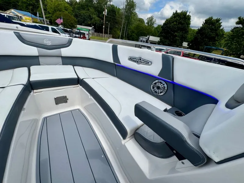 Slide: The Image of Interior of 2021 Chaparral 30 Surf with luxurious seating. - 33