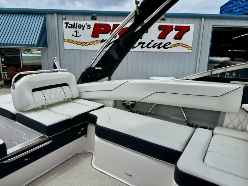 Slide: The Image of Interior of a 2021 Regal LS4 boat at Talley's Pier 77 Marine. - 23
