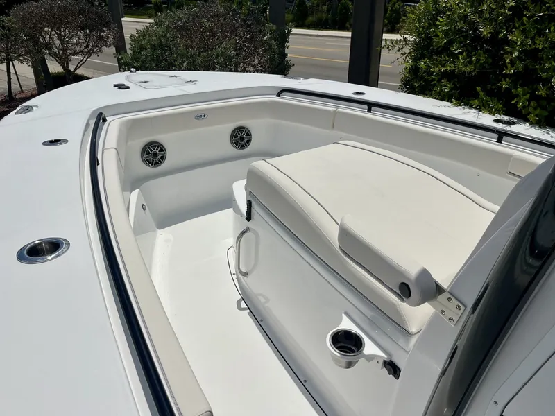 Slide: The Image of Sea Hunt Gamefish 27 Coffin Box 2026 - 17