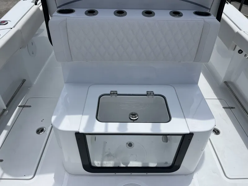 Slide: The Image of Sea Hunt Gamefish 27 Coffin Box 2026 - 11