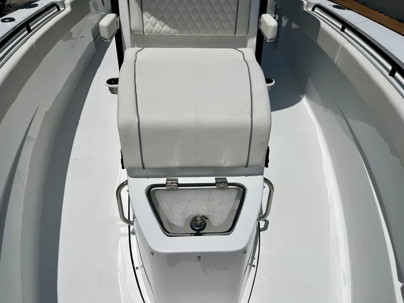 Slide: The Image of Sea Hunt Gamefish 27 Coffin Box 2026 - 21