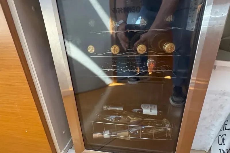 Slide: The Image of Wine cooler with bottles inside Azimut 45 yacht, 2014 model. - 31