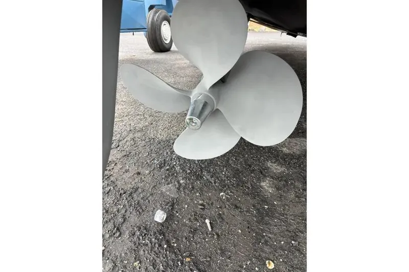 Slide: The Image of Propeller of 2014 Azimut 45 yacht on dry dock, close-up view. - 84