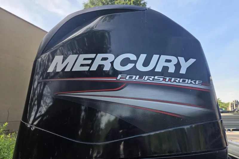 Slide: The Image of Mercury FourStroke engine on a 2014 Sun Tracker Party Barge 24. - 9