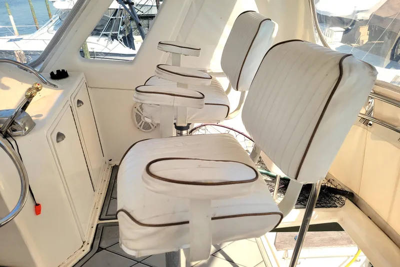 Slide: The Image of 1993 Ocean Yachts 38 Super Sport stereo system with Bluetooth and USB connectivity. - 9