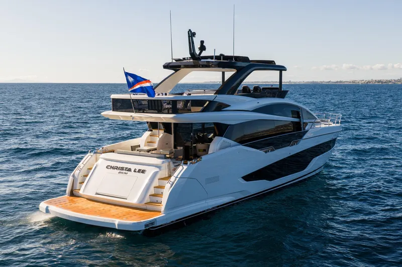 Slide: The Image of Luxury Pearl 72 yacht cruising on open sea, 2024 model. - 28