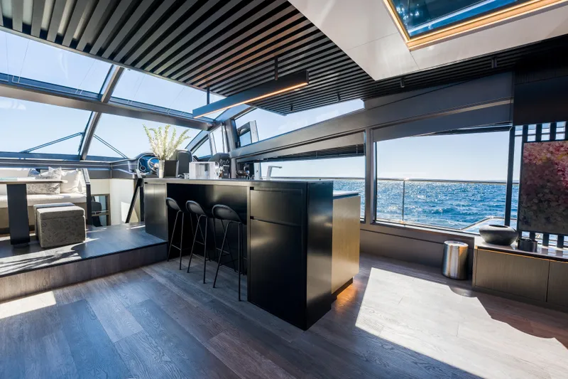 Slide: The Image of Luxurious interior of 2024 Pearl 72 yacht with ocean view and modern design. - 39