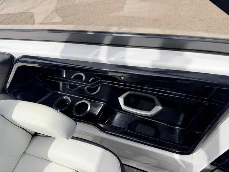 Slide: The Image of Interior of Yamaha 212S Jet Boat, black and white design, 2020 model. - 37