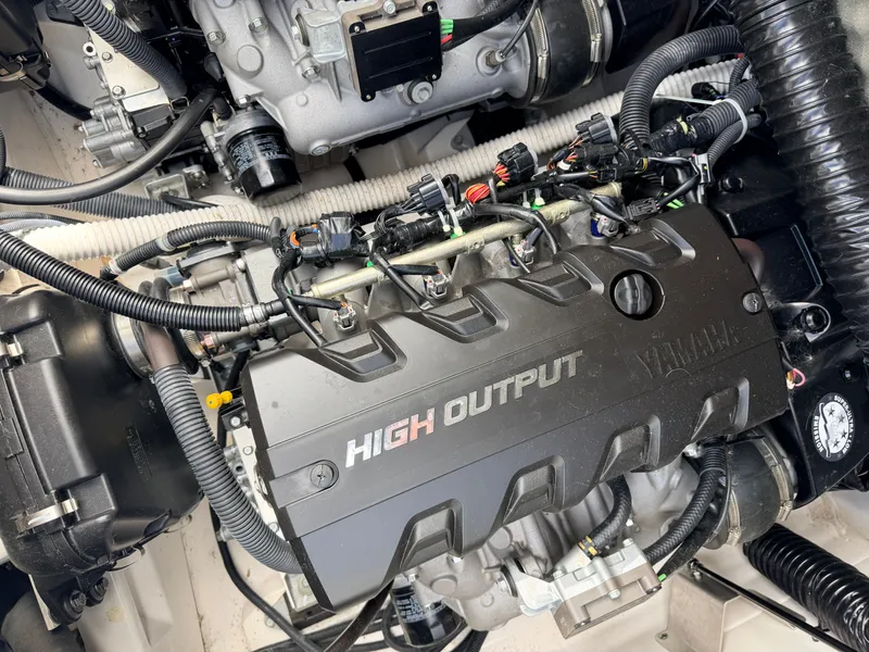 Slide: The Image of Yamaha 212S Jet Boat engine, High Output, 2020 model. - 49