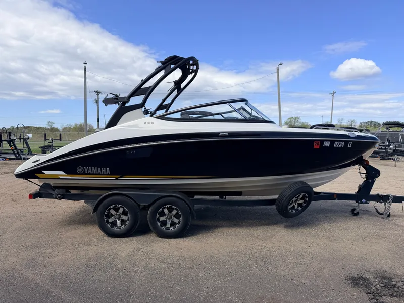 Slide: The Image of Yamaha 212S Jet Boat Twin High Output 320HP -$39,995 2020 - 66