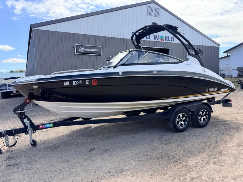 Slide: The Image of Yamaha 212S Jet Boat Twin High Output 320HP -$39,995 2020 - 69