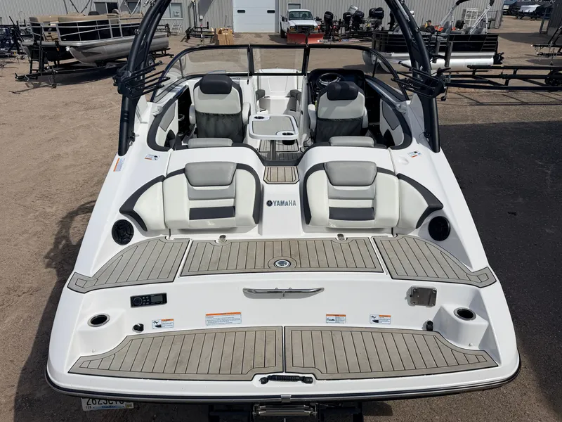 Slide: The Image of 2020 Yamaha 212S Jet Boat with 320HP, rear view on dry dock. - 8