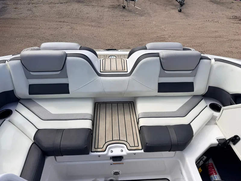 Slide: The Image of Interior of 2020 Yamaha 212S Jet Boat with gray seating. - 9