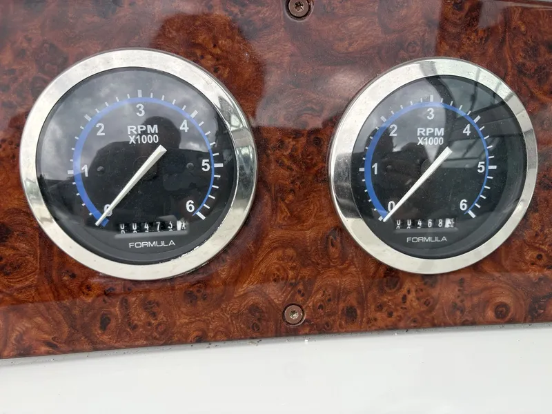 Slide: The Image of Dual RPM gauge display on a 2004 Formula 280 Bow Rider boat. - 23