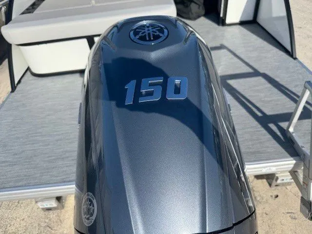Slide: The Image of Yamaha 150 HP outboard motor on Sweetwater Xperience 2026 boat. - 4