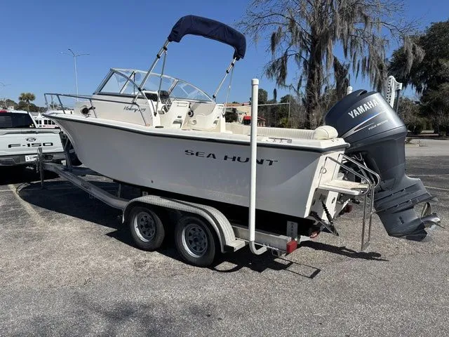 Slide: The Image of Sea Hunt 215 Victory 2004 - 3