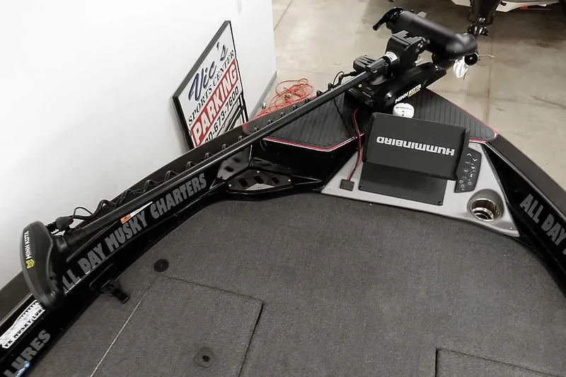 Slide: The Image of 2024 Ranger 621FS Fisherman boat deck with Humminbird electronics and Minn Kota trolling motor. - 22