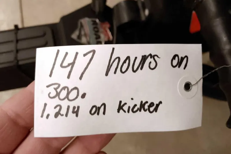 Slide: The Image of Tag showing engine hours for Ranger 621FS Fisherman 2024 boat. - 42