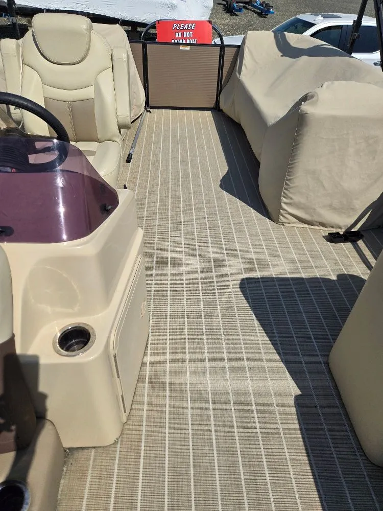 Slide: The Image of Interior of a 2019 Godfrey Sweetwater 2386 Coastal Tritoon. - 10