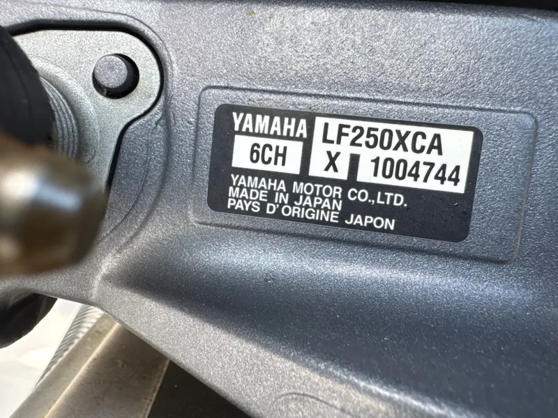 Slide: The Image of Yamaha LF250XCA engine plate on 2021 Regal 29 OBX boat. - 29