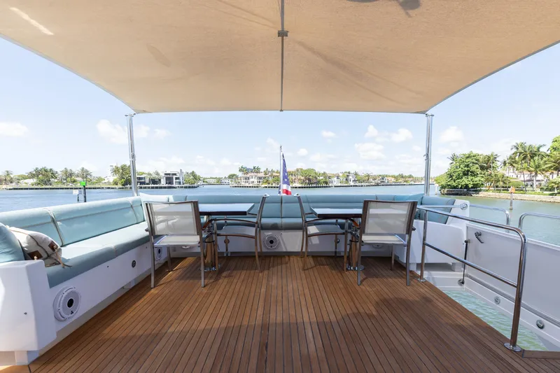 Slide: The Image of Hatteras 80 Motor Yacht 2014 - 65