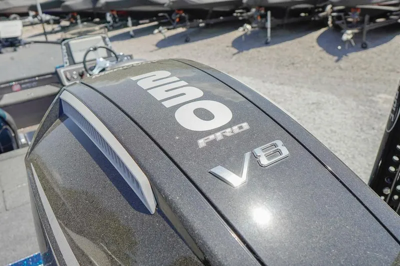 Slide: The Image of 2025 Ranger Z520 boat with powerful V8 engine, showcasing sleek design and advanced features. - 27