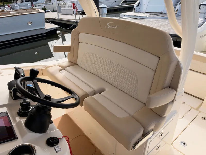 Slide: The Image of Scout 330 LXF 2027 - 31