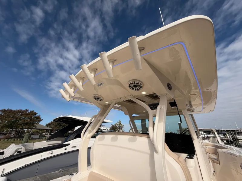 Slide: The Image of Scout 330 LXF 2027 - 22