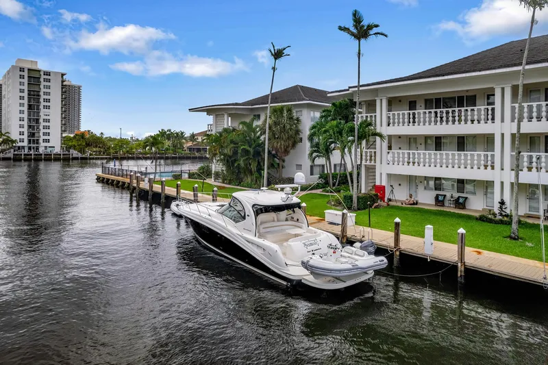 Slide: The Image of Sea Ray 44 Sundancer 2008 - 53