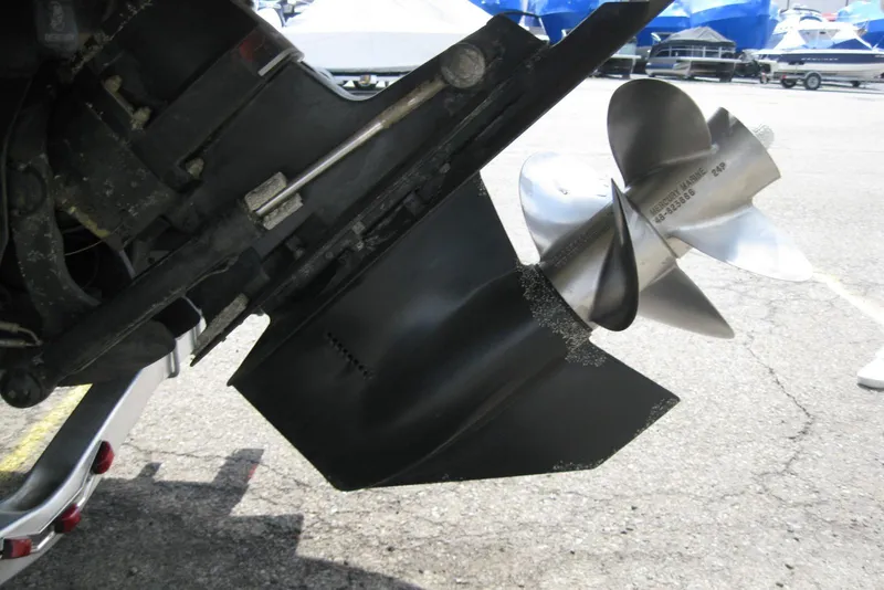 Slide: The Image of Propeller of a 2006 Sea Ray 240 Sundeck boat on a trailer. - 7