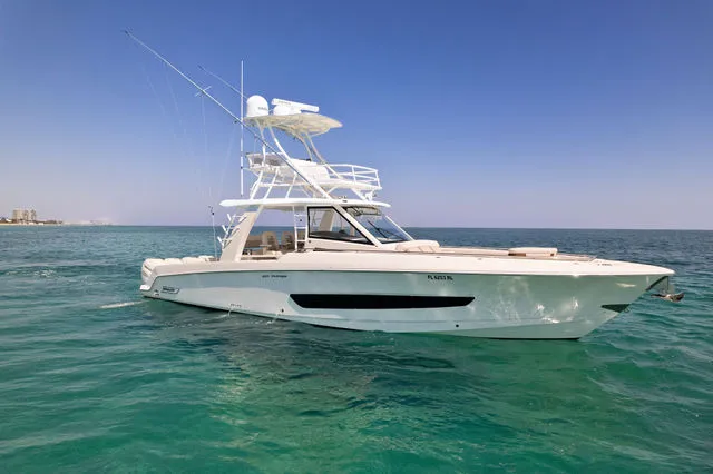 Slide: The Image of Boston Whaler 420 Outrage 2018 - 46