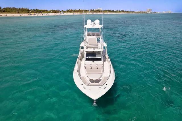 Slide: The Image of Boston Whaler 420 Outrage 2018 - 37