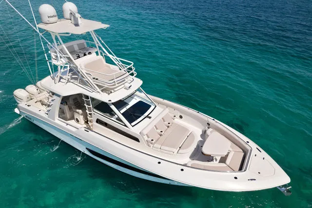 Slide: The Image of Boston Whaler 420 Outrage 2018 - 35