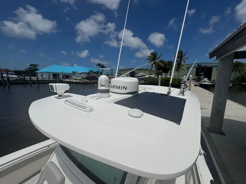 Slide: The Image of Scout 330 LXF 2021 - 30