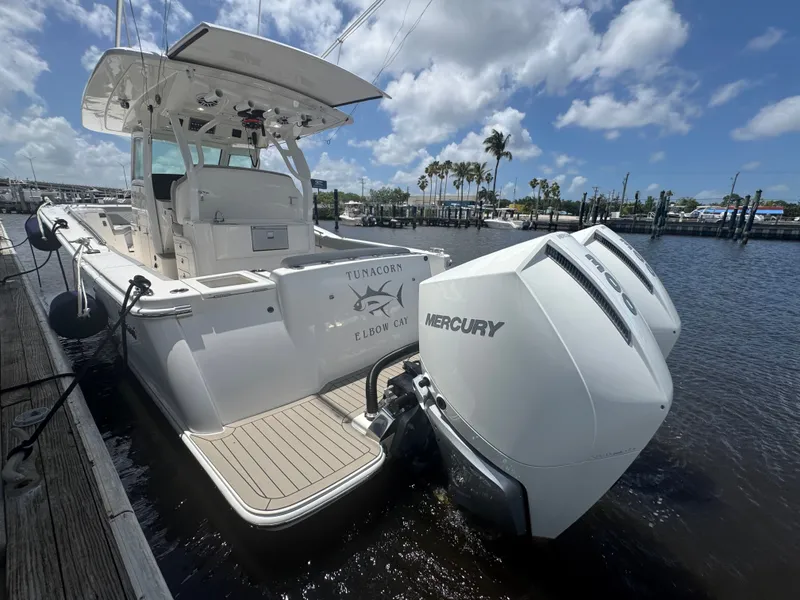 Slide: The Image of Scout 330 LXF 2021 - 42