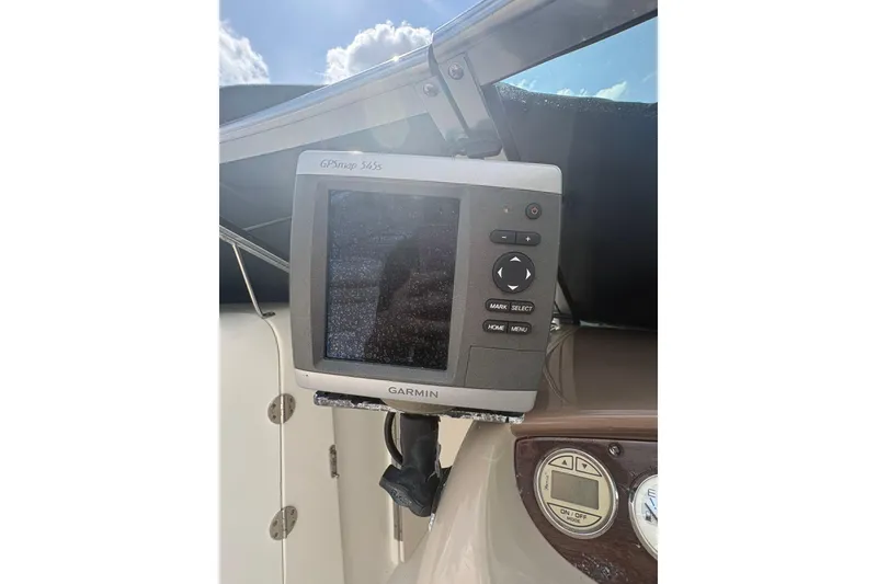 Slide: The Image of Garmin GPSmap 545s on 2006 Chaparral Sunesta 236 boat dashboard. - 11