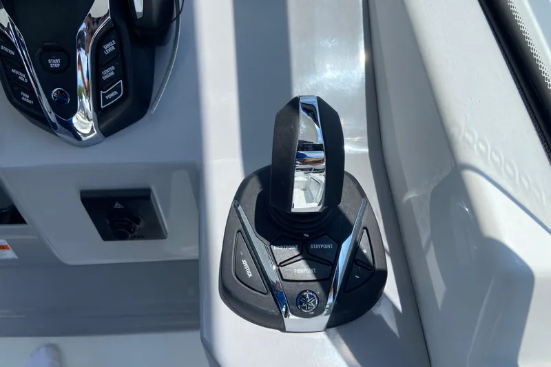 Slide: The Image of Joystick control panel on 2026 Jeanneau Leader 9.0 WA Series 2 boat. - 23