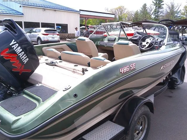 The Image of Green 2006 Stratos ST486F boat with Yamaha engine. - 1