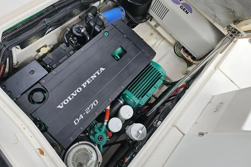 Slide: The Image of Volvo Penta D4-270 engine in 2021 Cutwater C-28 boat. - 12